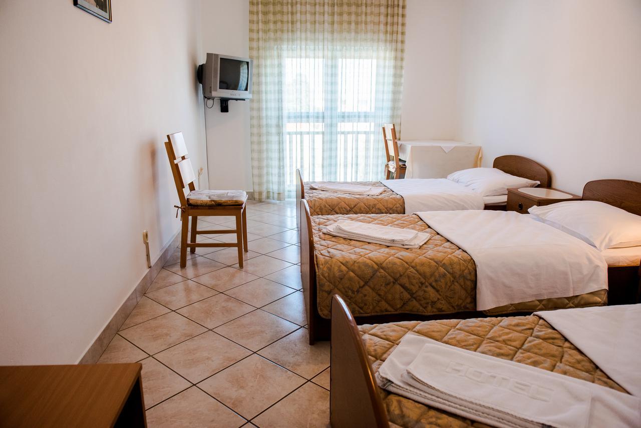 Hotel Pervan Medjugorje Exterior photo