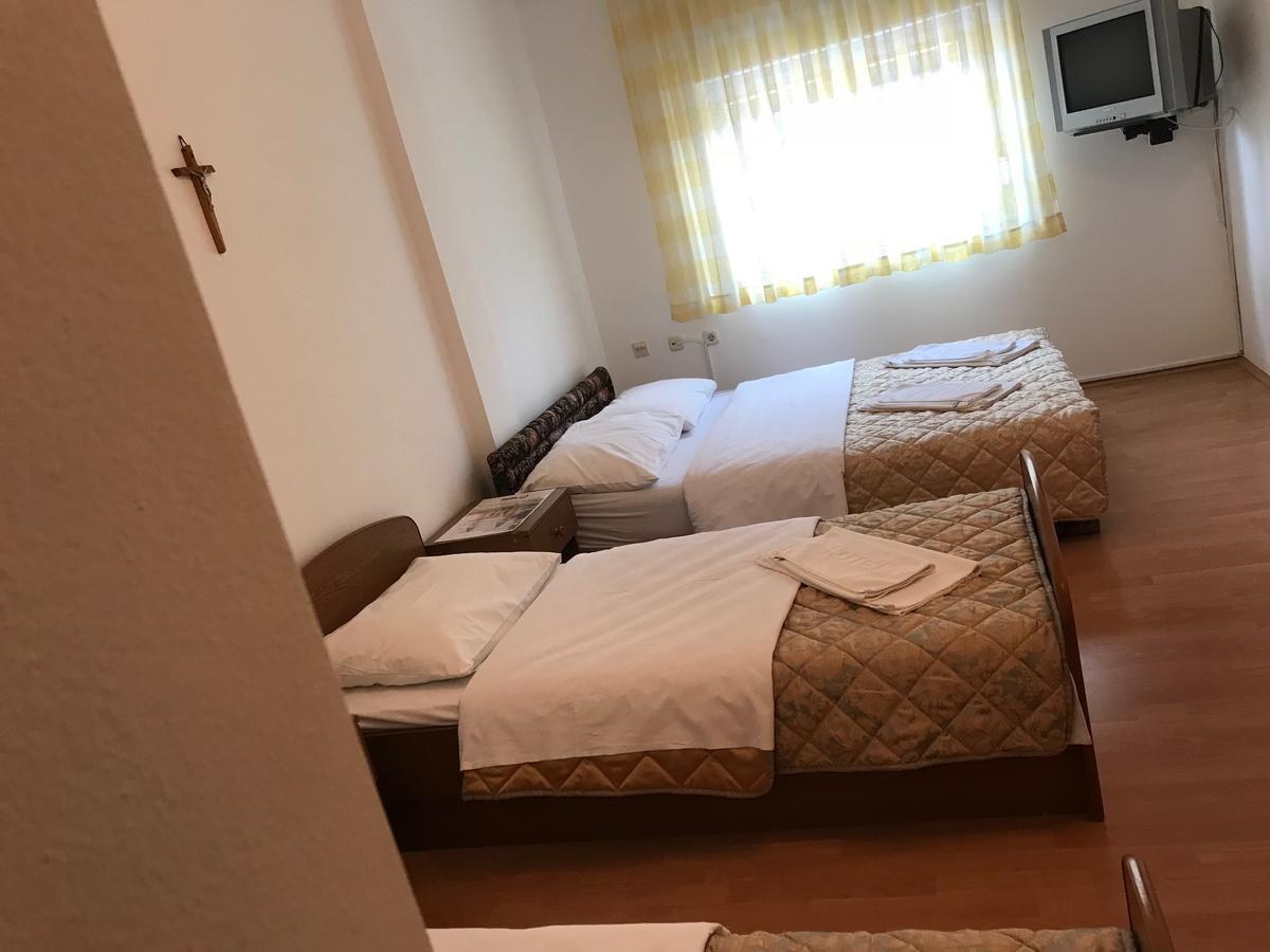 Hotel Pervan Medjugorje Exterior photo